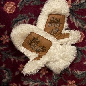 RARE Grenade The Battle Beast Unisex Faux Fur Snowboard Mittens w/ Leather Palms